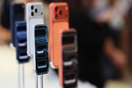 Apple ще пусне четири нови iPhone през 2026