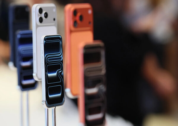 Apple ще пусне четири нови iPhone през 2026